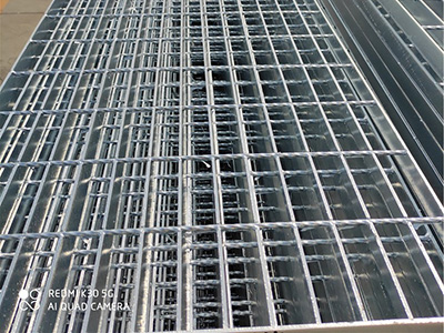 格柵板、鋼板網(wǎng)等金屬制品的集成化生產(chǎn)技術(shù)